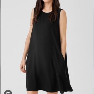 Eileen Fisher Silk Georgette Crepe Round Neck Sleevelesd Shift Dress Black Small